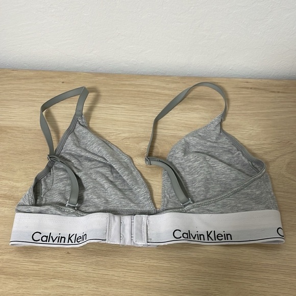Calvin Klein Gray Bralette Size Medium - Picture 3 of 5